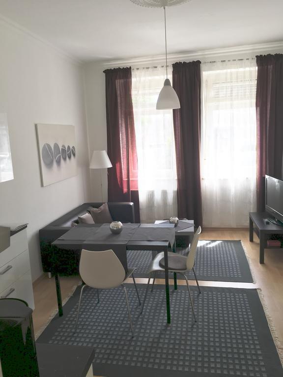 Nora Apartment *
